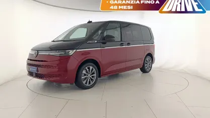Usata VW Multivan Style 150 CV (110 kW) 2025 Rosso Monovolume