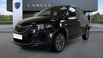 Usata Lancia Ypsilon Silver 69 CV (50 kW) 2023 Nero Utilitaria
