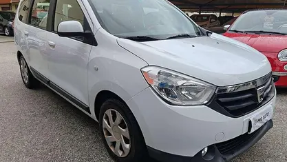 Bianco Usata 2014 Dacia Lodgy Ambiance Monovolume | 5900 € (Buon prezzo)