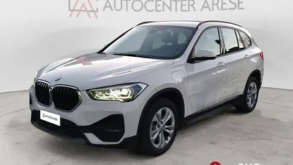 Bianco pastello Usata 2021 BMW X1 Advantage SUV | 20.900 € (Buon prezzo)