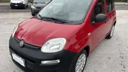 Usata Fiat Panda Easy 75 CV (55 kW) 2015 Rosso Furgone