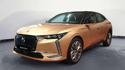 Oro Usata 2022 DS Automobiles DS4 Trocadero Tre volumi | 23.900 € (Buon prezzo)