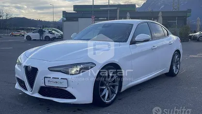Usata Alfa Romeo Giulia Super 180 CV (132 kW) 2016 Bianco Berlina