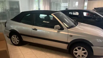 Usata VW Golf Cabriolet 75 CV (55 kW) 1995 Grigio Cabrio