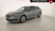Grigio business metallizzato Usata 2020 Skoda Superb Executive Station wagon | 18.400 € (Ottimo prezzo)