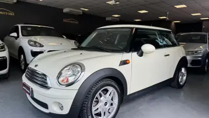 Usata Mini Cooper 120 CV (88 kW) 2008 Beige Utilitaria