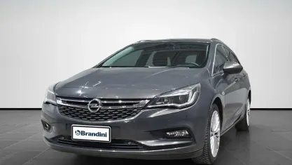 Usata Opel Astra Innovation 110 CV (80 kW) 2016 Grigio Station wagon