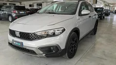Grigio Usata 2022 Fiat Tipo Cross Due volumi | 16.500 € (Buon prezzo)
