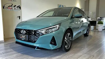 Usata Hyundai i20 101 CV (74 kW) 2023 Verde Utilitaria