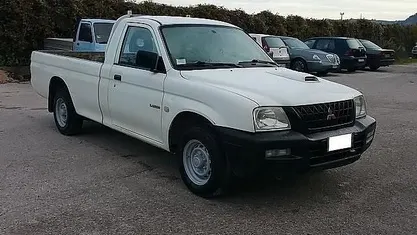 Usata Mitsubishi L200 89 CV (65 kW) 2004 Pick-up