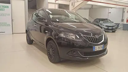 Nero Usata 2022 Lancia Ypsilon Silver Due volumi | 11.900 € (Buon prezzo)