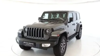 Usata Jeep Wrangler Sahara 380 CV (279 kW) 2022 Grigio scuro SUV