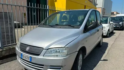 Usata Fiat Multipla Dynamic 103 CV (75 kW) 2009 Grigio Monovolume