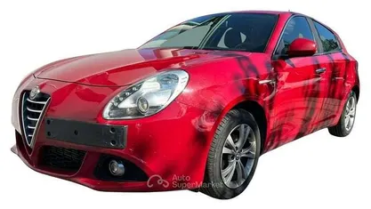 Usata Alfa Romeo Giulietta Distinctive 105 CV (77 kW) 2014 Rosso Berlina