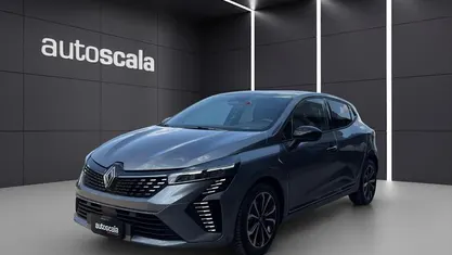 Begagnad Renault Clio V Techno 90 HK (66 kW) 2025 Grå Sedan