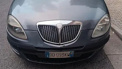 Usata Lancia Ypsilon 59 CV (43 kW) 2006 Utilitaria