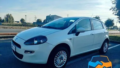 Usata 2013 Fiat Punto Tre volumi | 3990 € (Buon prezzo)