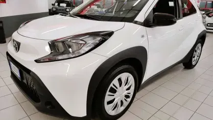 Usata Toyota Aygo X Active 72 CV (52 kW) 2022 Bianco SUV