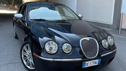 Usata Jaguar S-Type Executive 207 CV (152 kW) 2007 Nero Berlina