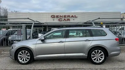 Grigio Usata 2018 VW Passat Business Station wagon | 14.000 € (Ottimo prezzo)