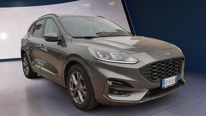 Begagnad Ford Kuga ST-Line 120 HK (88 kW) 2023 Grå SUV