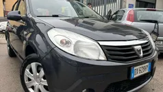 Nero Usata 2009 Dacia Sandero Lauréate Due volumi | 3000 € (Ottimo prezzo)