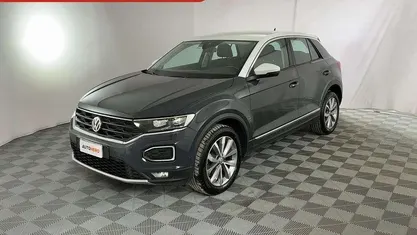 Usata VW T-Roc Style 116 CV (85 kW) 2018 Nero SUV