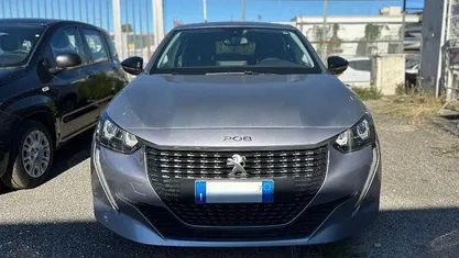 Usata Peugeot 208 Allure 101 CV (74 kW) 2024 Grigio Utilitaria