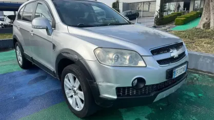 Usata Chevrolet Captiva 150 CV (110 kW) 2007 Grigio SUV