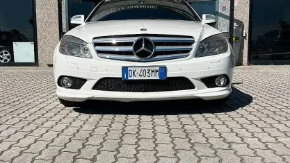 Usata Mercedes C320 Avantgarde 224 CV (164 kW) 2007 Bianco Berlina