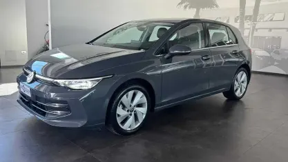 Usata VW Golf VIII Style 150 CV (110 kW) 2025 Grigio Berlina