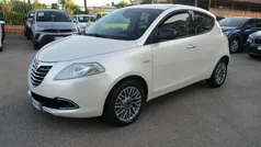 Usado 2011 Lancia Ypsilon Gold Utilitario | 6990 € (Precio justo)