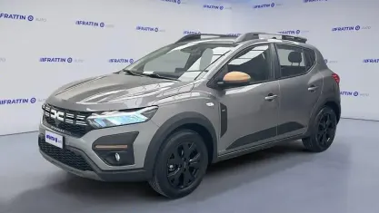 Usata Dacia Sandero Extreme 101 CV (74 kW) 2025 Bianco Utilitaria