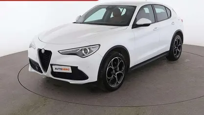 Usata Alfa Romeo Stelvio Super 210 CV (154 kW) 2019 Bianco SUV