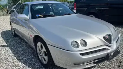 Usata Alfa Romeo GTV 144 CV (105 kW) 1999 Grigio Coupé