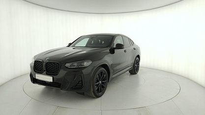 Käytetty BMW X4 M Sport 190 HP (139 kW) 2025 Musta Katumaasturi