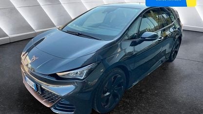 Begagnad Cupra Born e-Boost 169 kW (231 HK) 2023 Grå Halvkombi