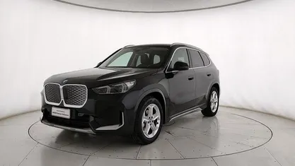 Begagnad BMW iX1 150 kW (204 HK) 2025 Svart SUV
