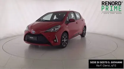 Usata Toyota Yaris Active 101 CV (74 kW) 2018 Rosso