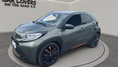 Usata Toyota Aygo X Limited 72 CV (52 kW) 2022 Knf grigio SUV