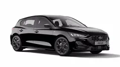 Usata 2024 Ford Focus ST-Line Tre volumi | 23.770 € (Buon prezzo)