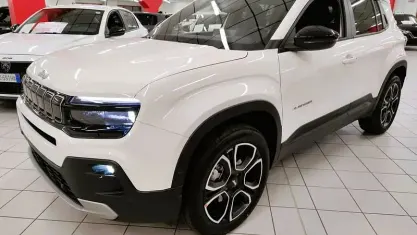 Nuova Jeep Avenger Summit 101 CV (74 kW) 2026 Bianco SUV