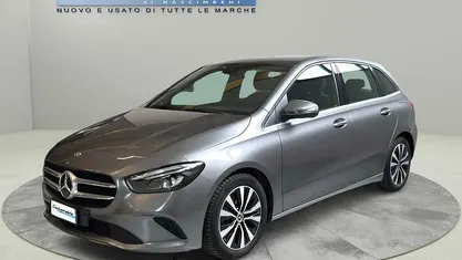 Usata Mercedes B160 Business 116 CV (85 kW) 2020 Grigio scuro Monovolume