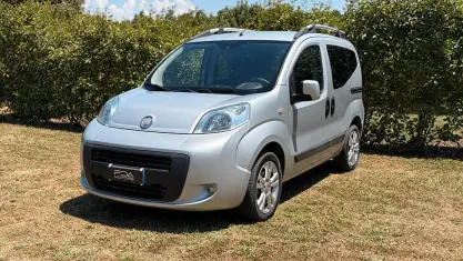 Usata Fiat Qubo Dynamic 75 CV (55 kW) 2011 Grigio Monovolume