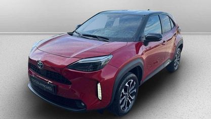Occasion Toyota Yaris Cross Trend 116 PK (85 kW) 2021 Rood SUV