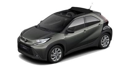 Gebraucht Toyota Aygo X Trend 72 PS (52 kW) 2022 Weiß SUV