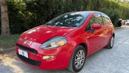 Usata Fiat Punto 69 CV (50 kW) 2013 Rosso Utilitaria