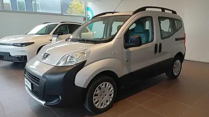 Blu Usata 2015 Peugeot TePee Outdoor Tre volumi | 8900 € (Buon prezzo)