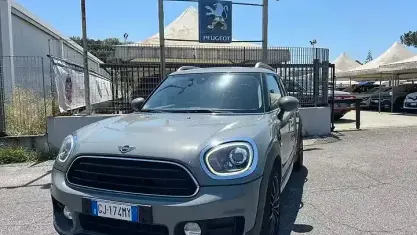Usata Mini Cooper D Countryman 116 CV (85 kW) 2018 Grigio SUV