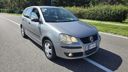 Usata 2008 VW Polo Comfortline Tre volumi | 2490 € (Buon prezzo)